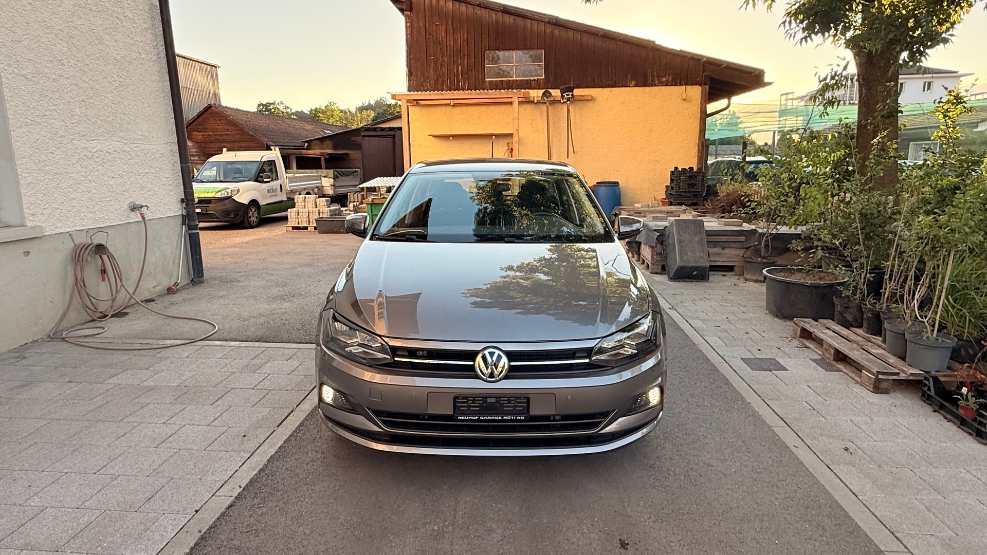 VW POLO-image-1