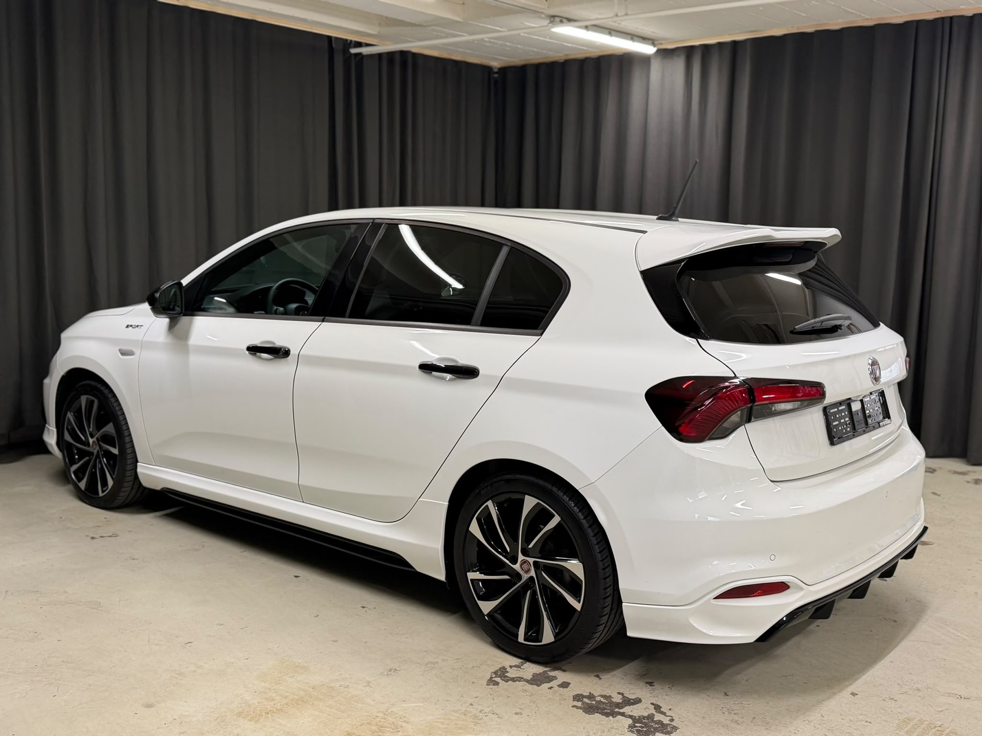 FIAT Tipo 1.6MJ Sport DCT-6-image-4