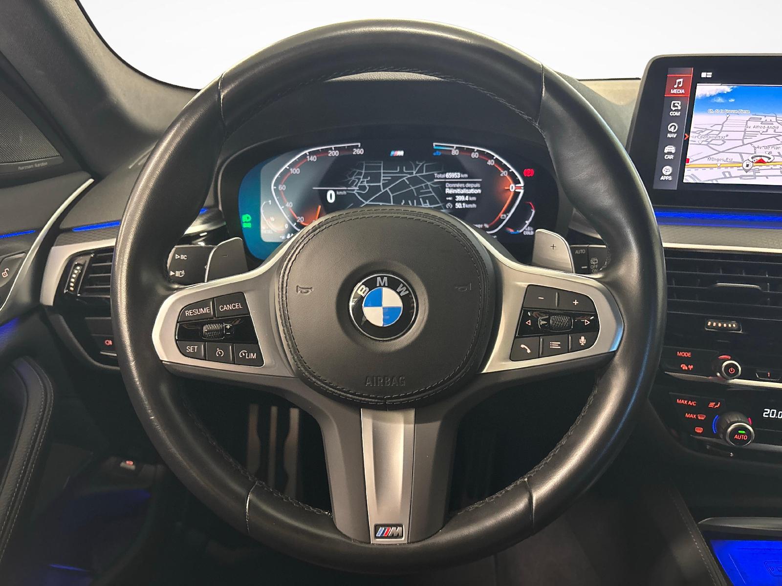 BMW 5er Reihe G31 Touring 520d xDrive 48V M-Sport-image-13