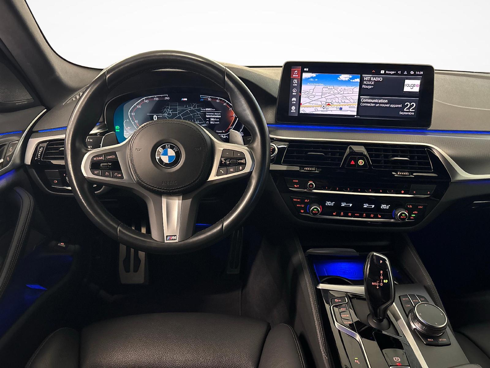 BMW 5er Reihe G31 Touring 520d xDrive 48V M-Sport-image-12