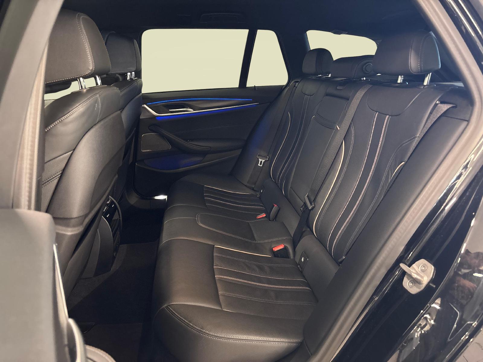 BMW 5er Reihe G31 Touring 520d xDrive 48V M-Sport-image-10