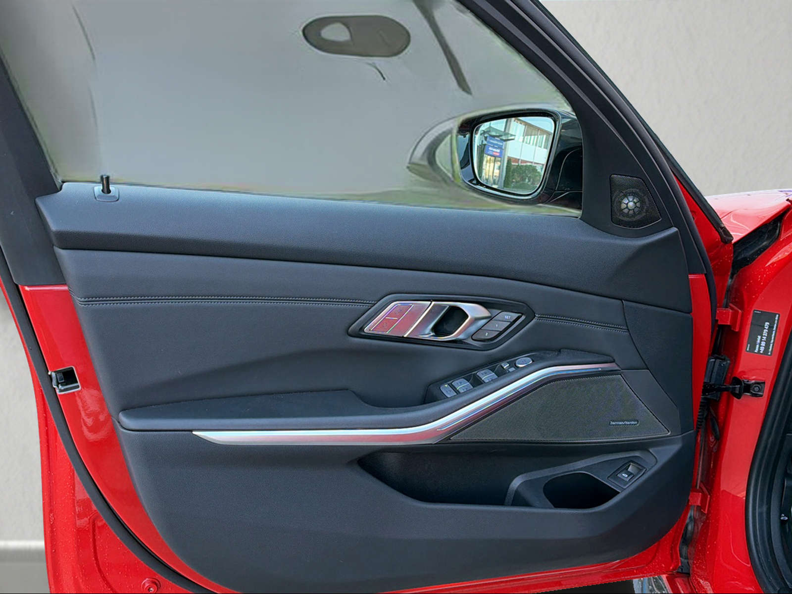 BMW M3 Touring xDrive Competition M-image-10