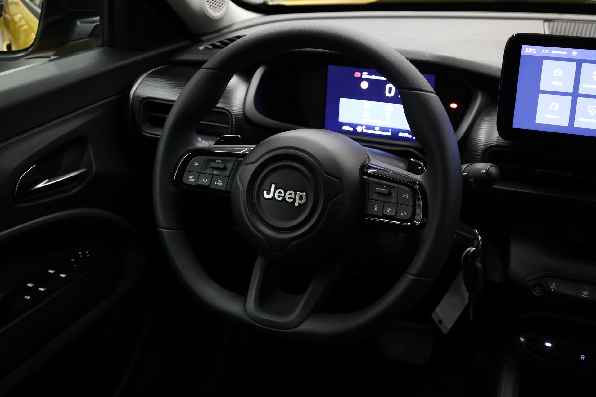 JEEP Avenger 1.2 MHEV Longitude-image-19