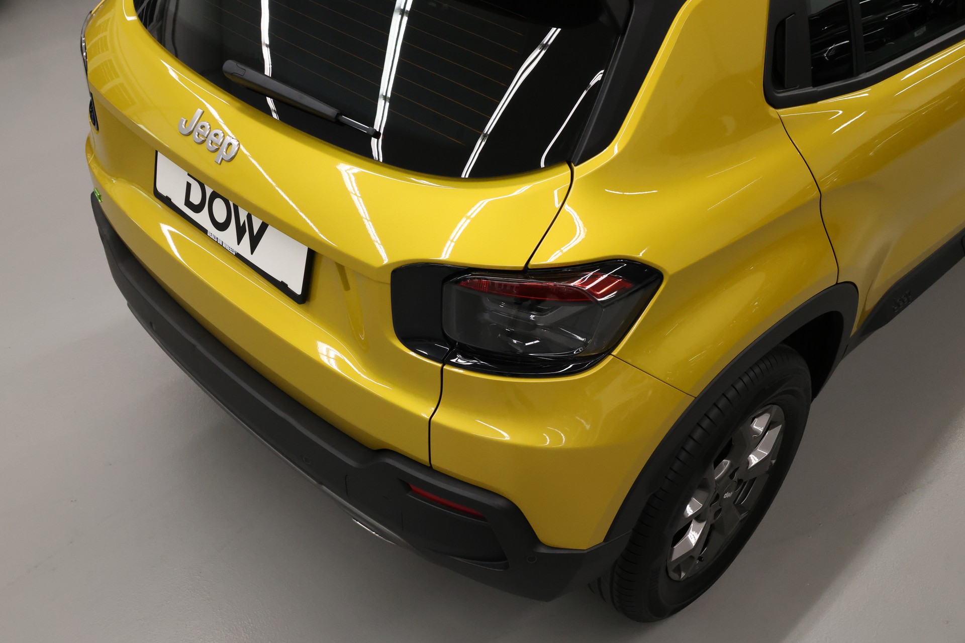 JEEP Avenger 1.2 MHEV Longitude-image-9