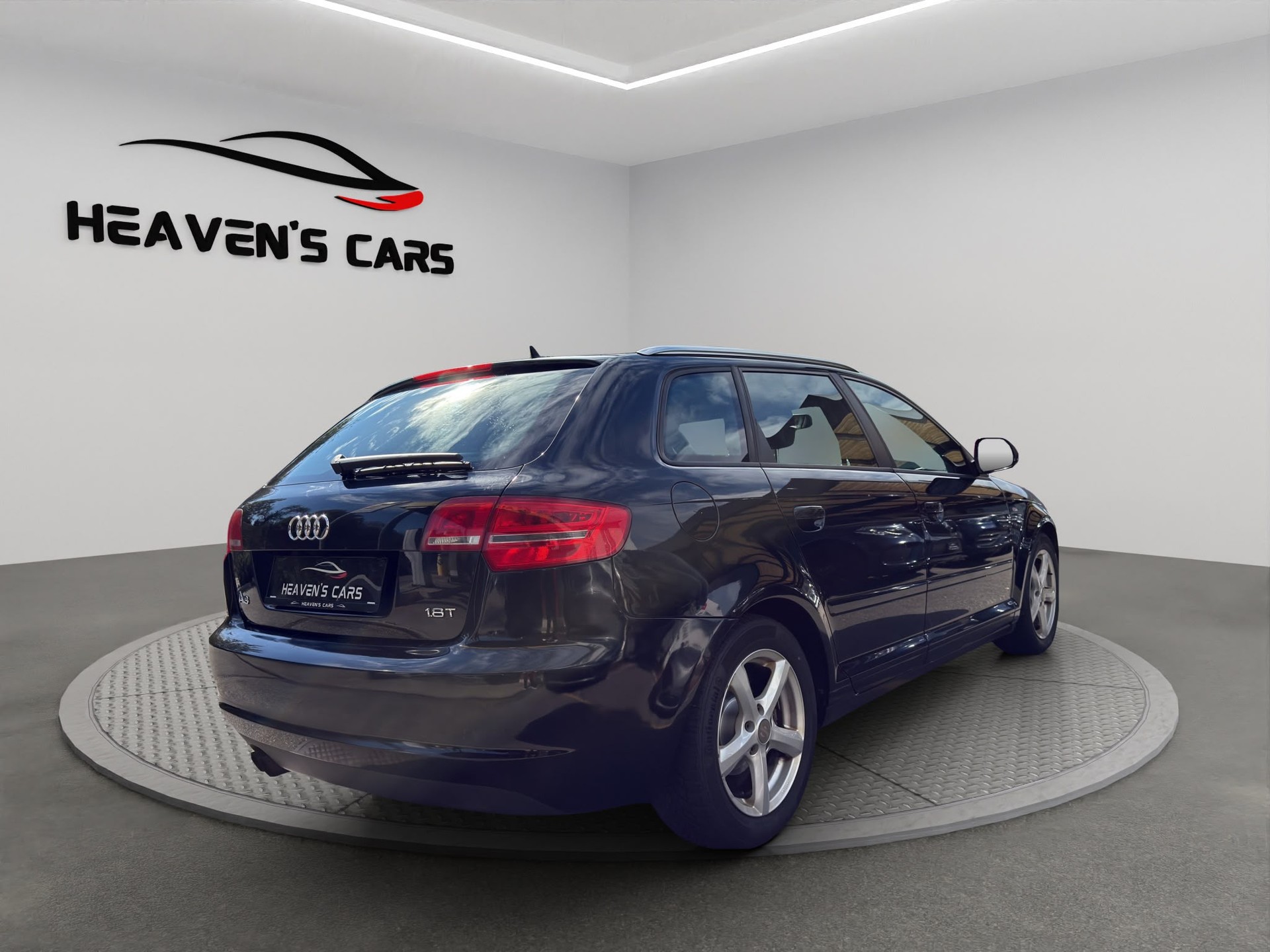AUDI A3 Sportback 1.8 TFSI Ambition-image-1