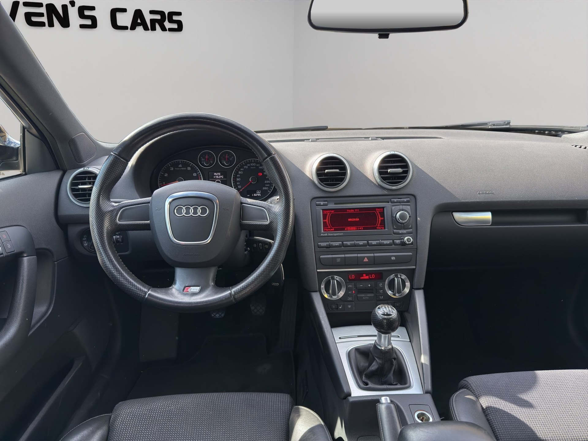 AUDI A3 Sportback 1.8 TFSI Ambition-image-12