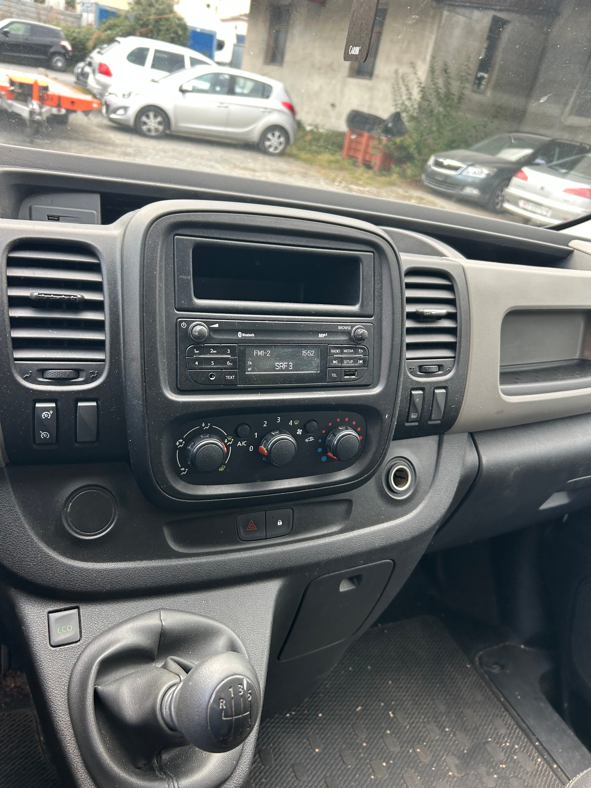 RENAULT Trafic 1.6 dCi 95 2.9t Business L1H1-image-5