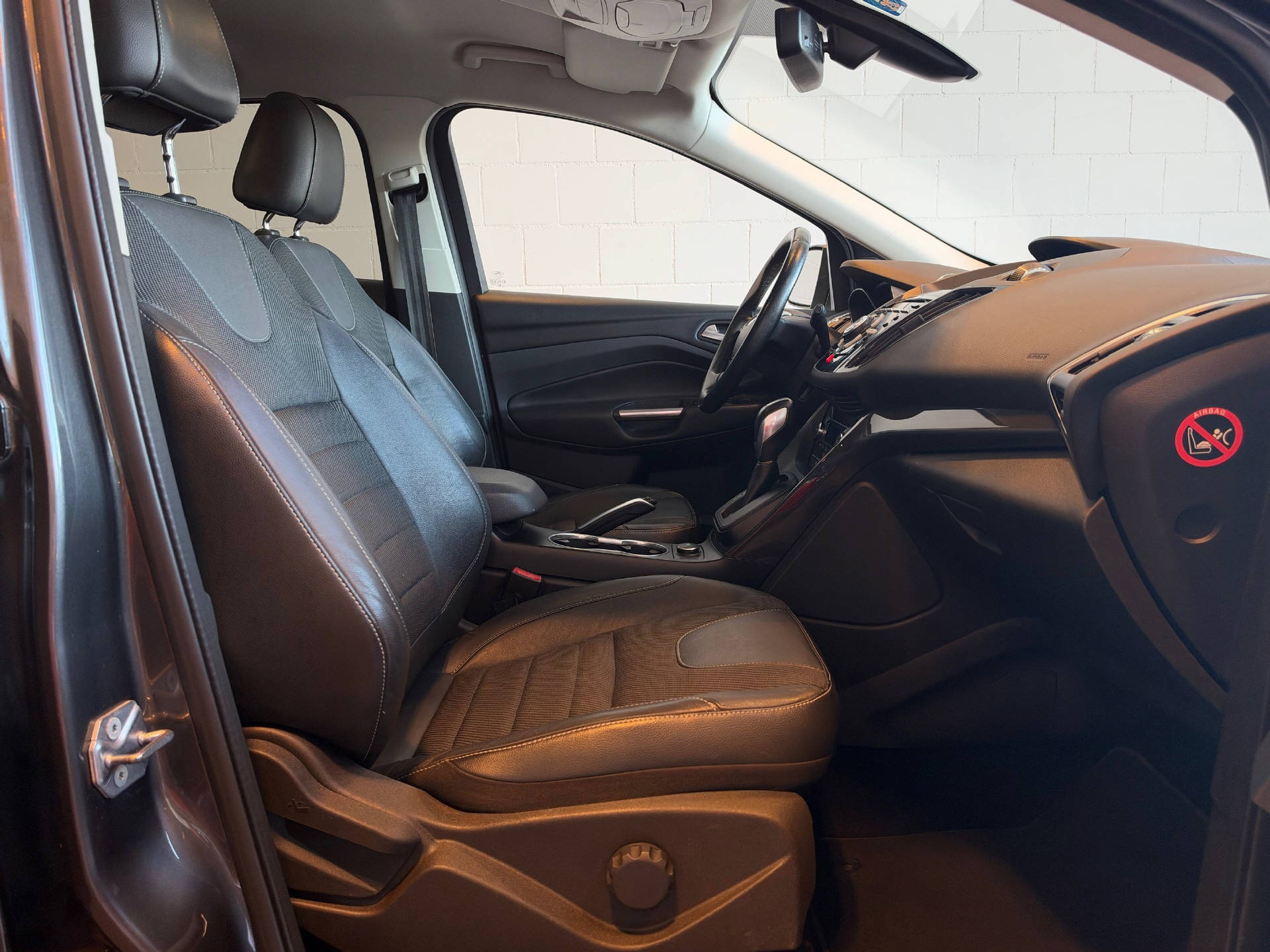 FORD Kuga 2.0 TDCi 150 Titanium FPS-image-17