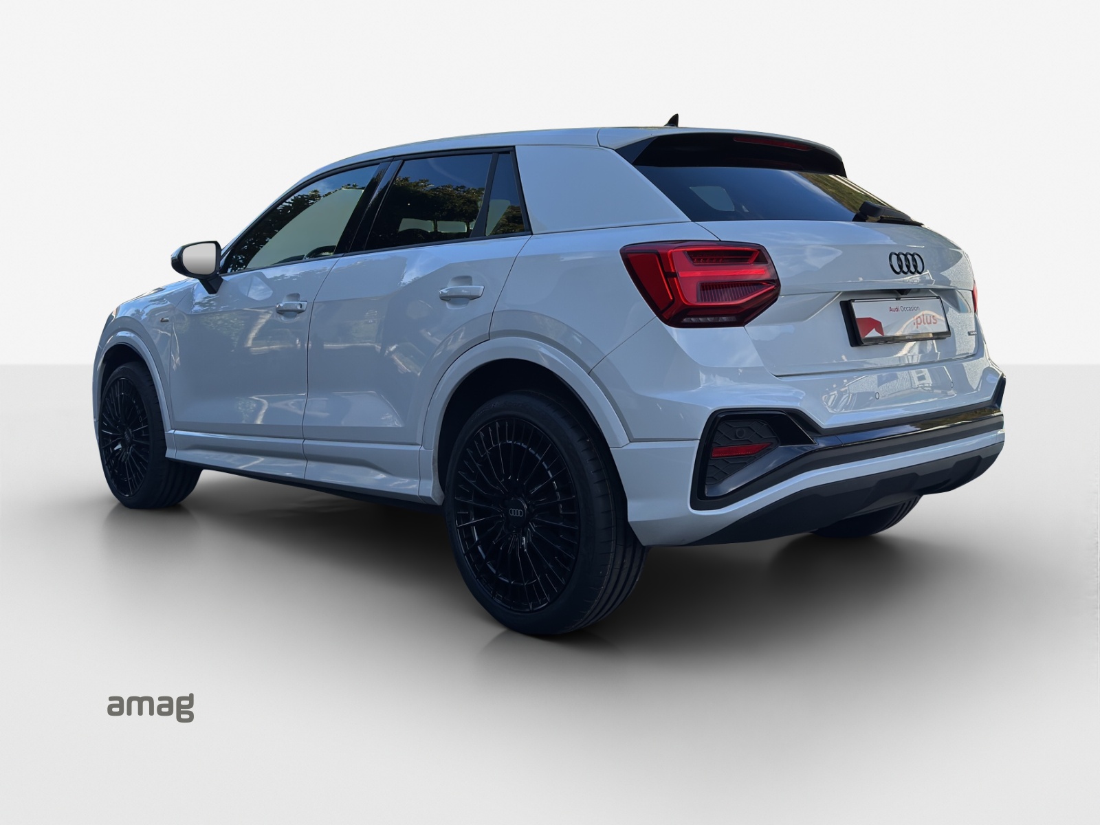 AUDI Q2 40 TFSI S line Attraction quattro S-tronic-showroom-element-2