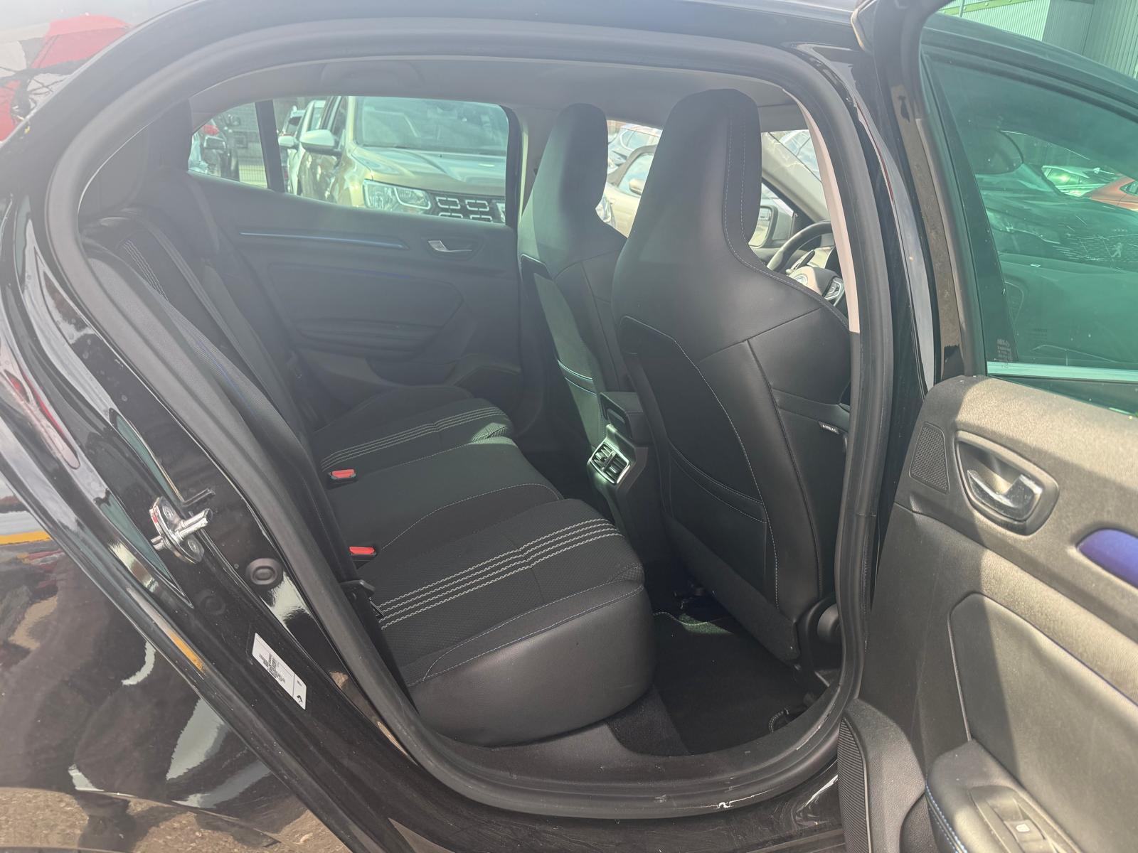RENAULT Mégane 1.6 TCe 205 GT EDC-image-9