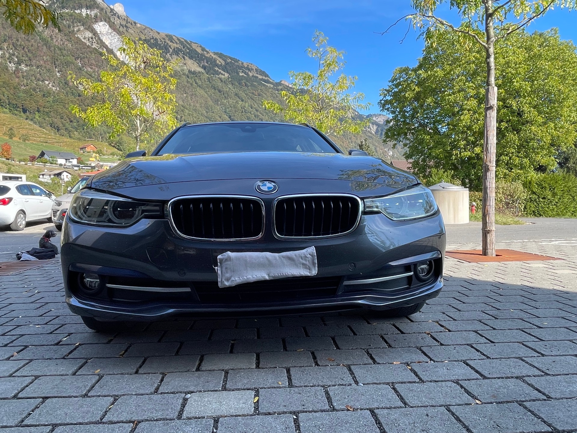 BMW 320d xDrive Touring Sport Line Steptronic-image-1