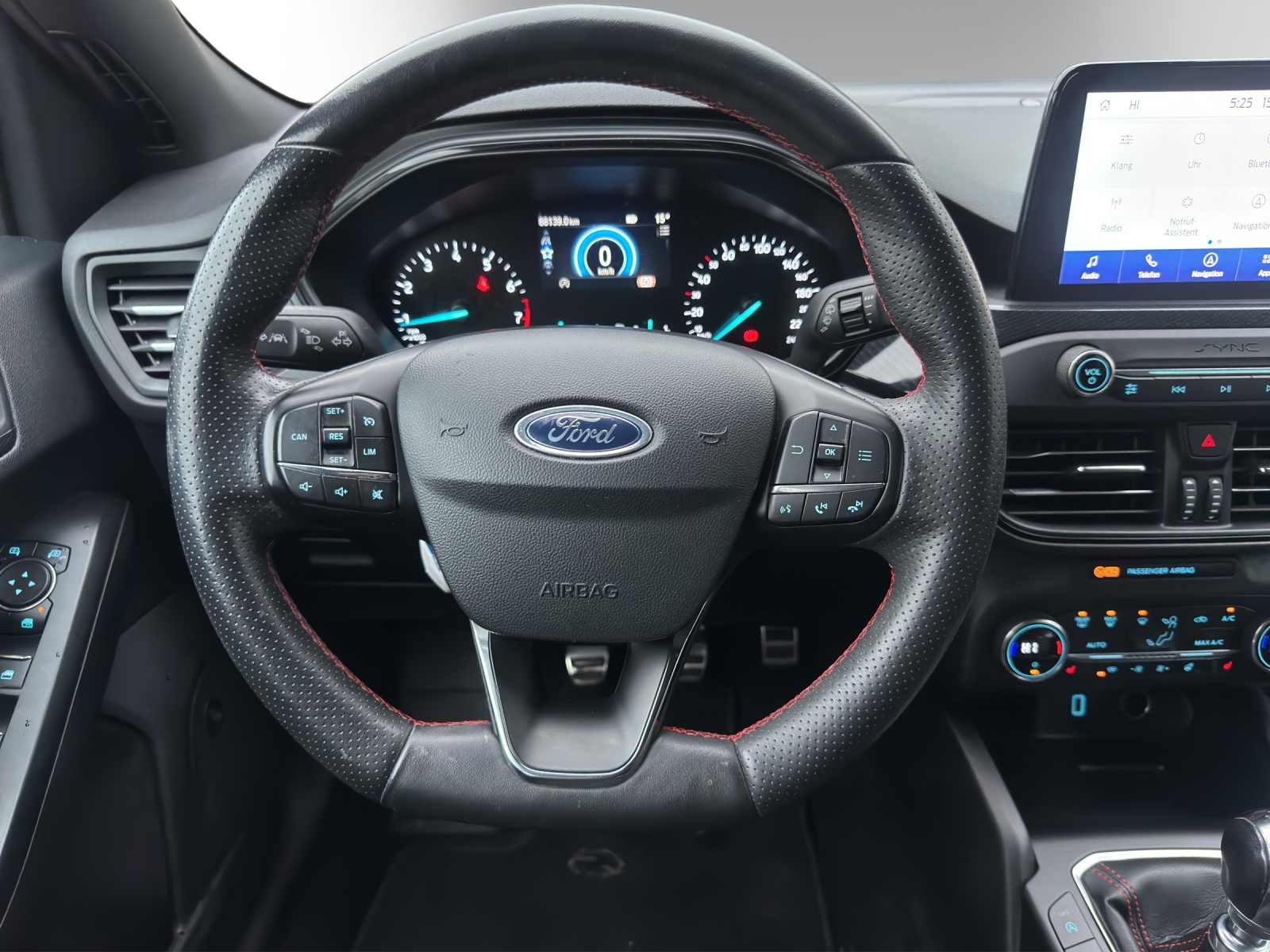 FORD Focus 1.0 SCTi ST Line | Sportfahrwerk | Teilleder | Sitzheizung | Navi | DAB+-image-14