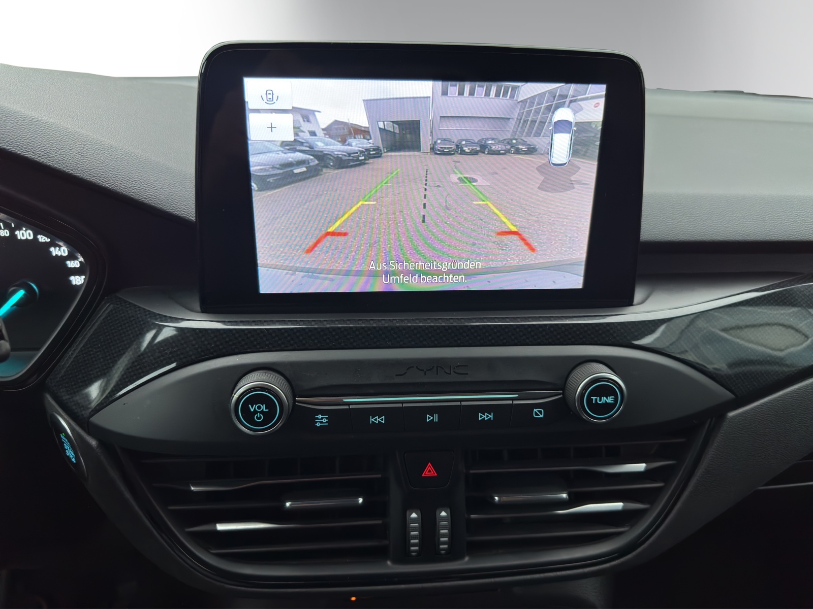 FORD Focus 1.0 SCTi ST Line | Sportfahrwerk | Teilleder | Sitzheizung | Navi | DAB+-image-15