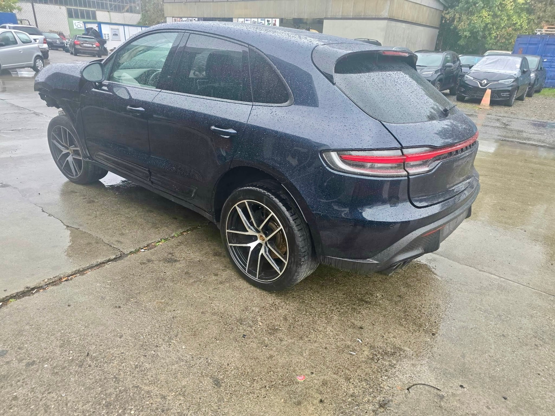 PORSCHE Macan PDK-image-3