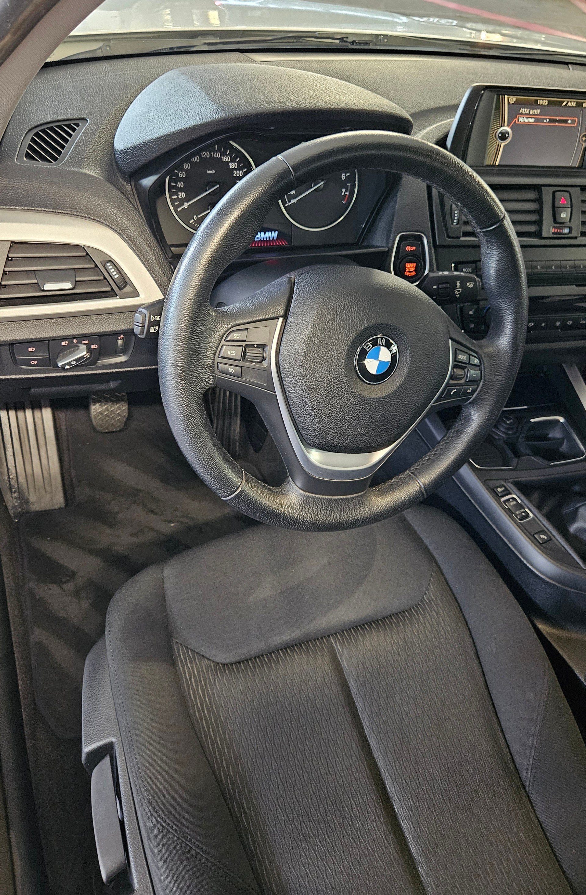 BMW 116i-image-5
