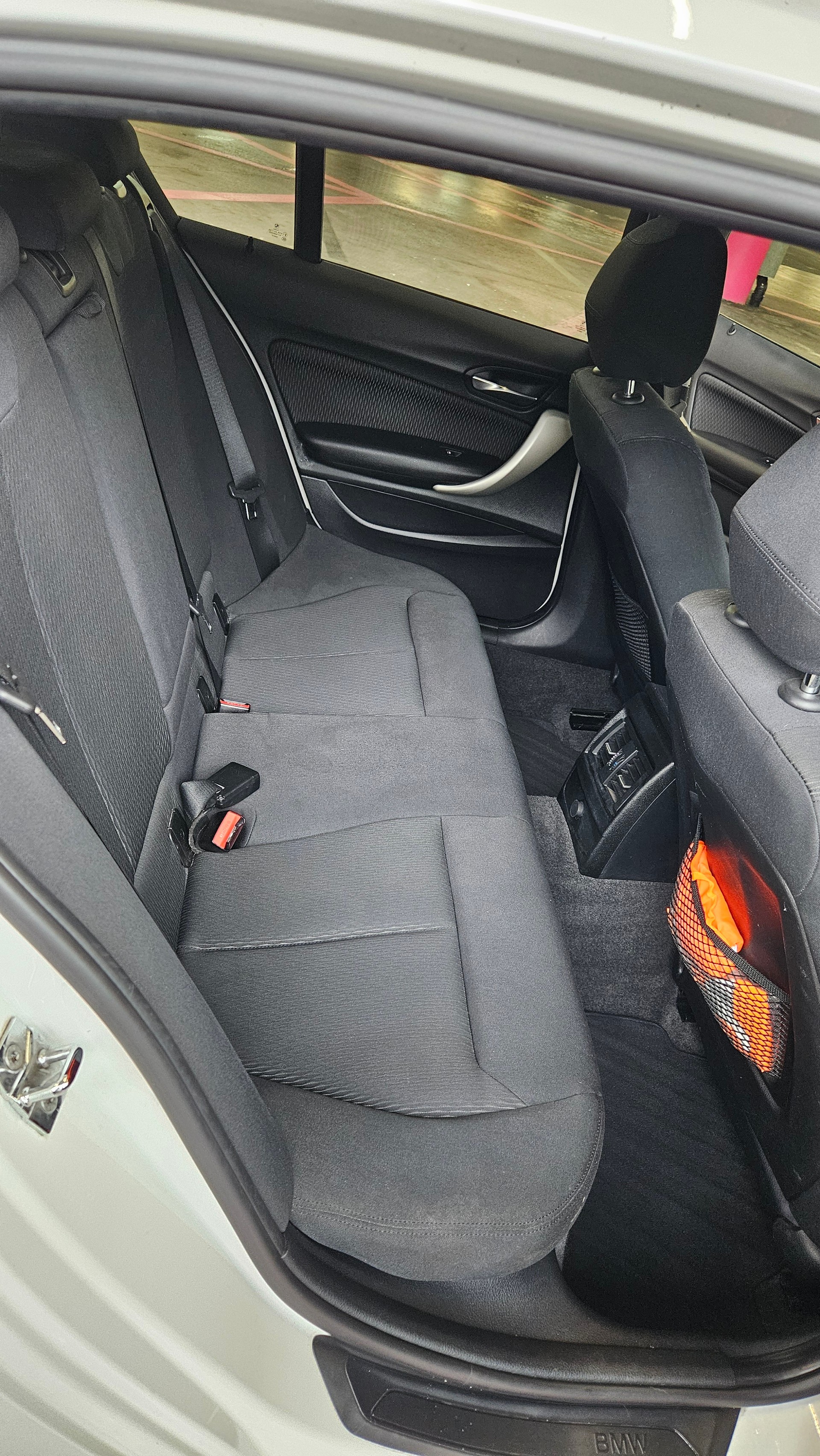 BMW 116i-image-4