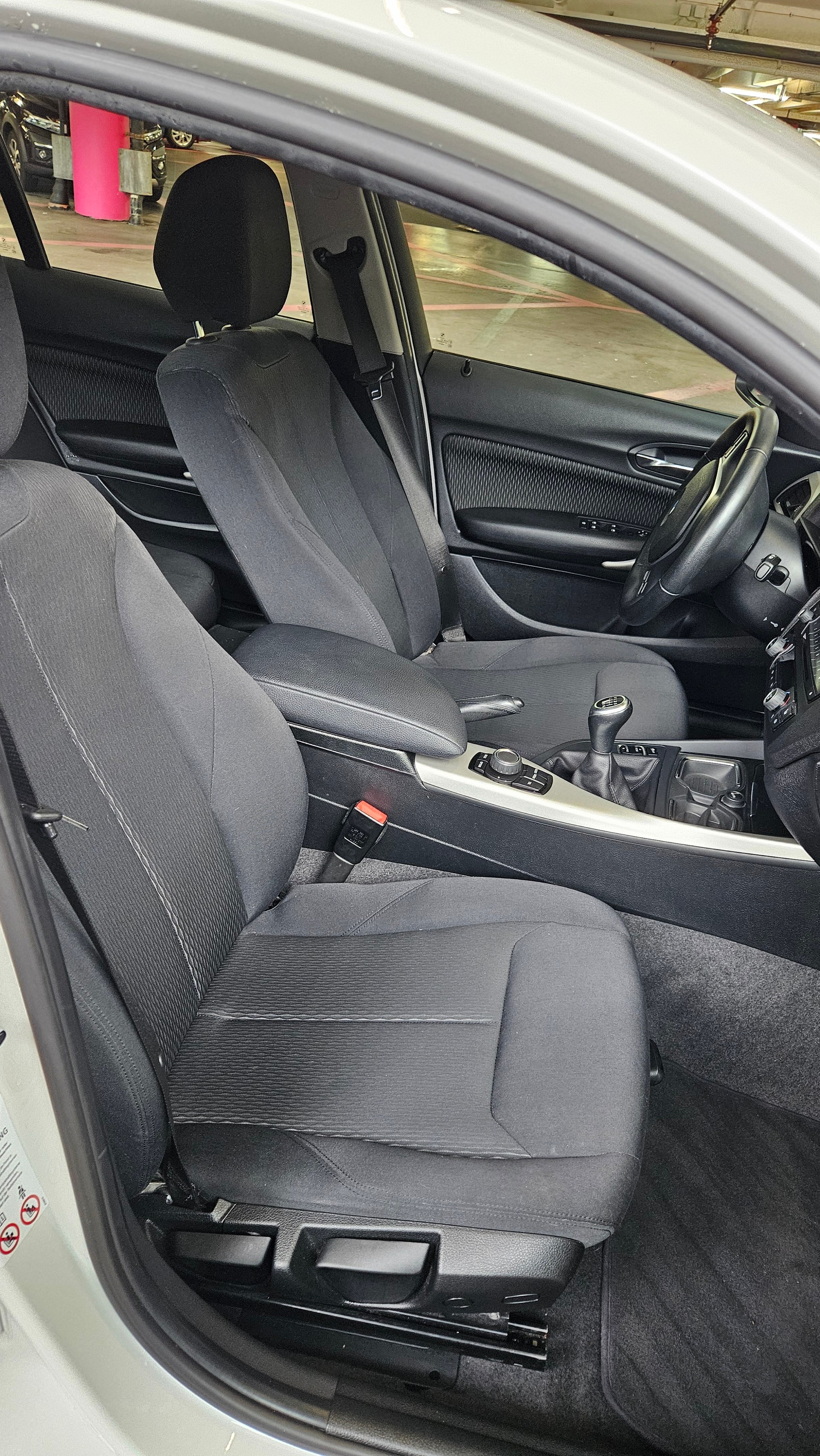BMW 116i-image-3