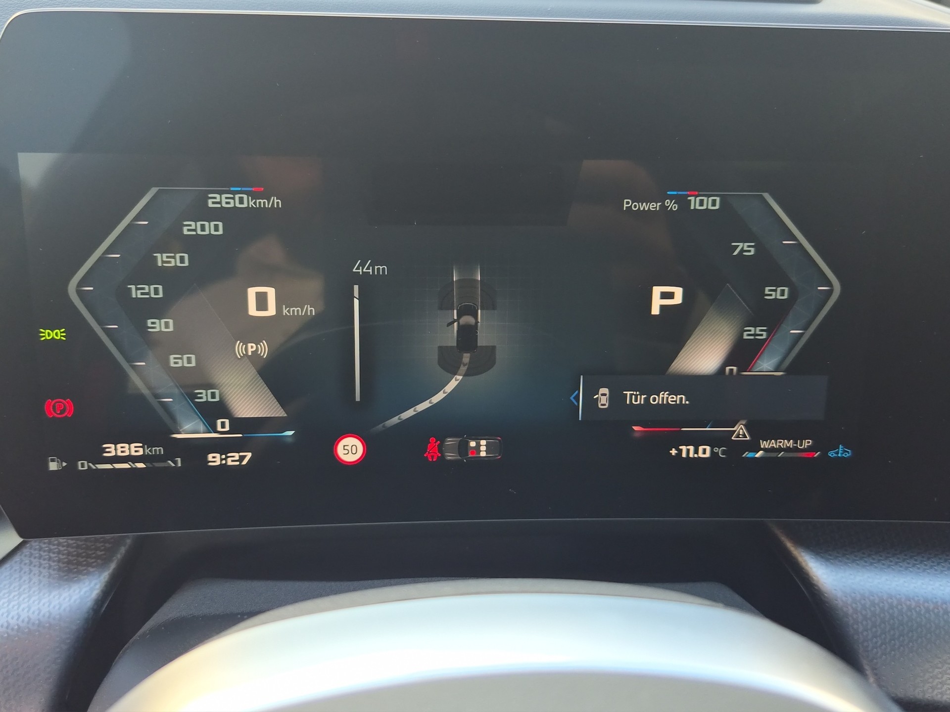BMW X1 xDrive M35i-image-14