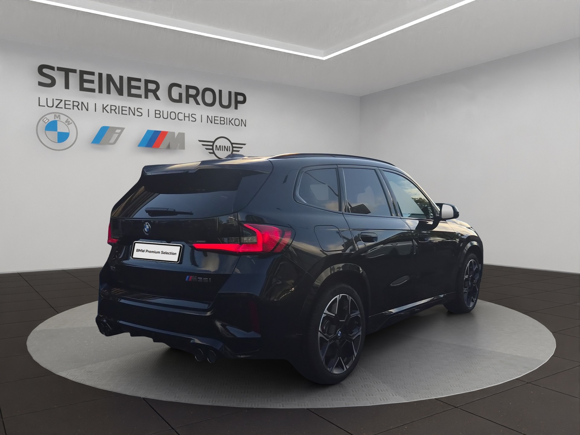 BMW X1 xDrive M35i-image-4