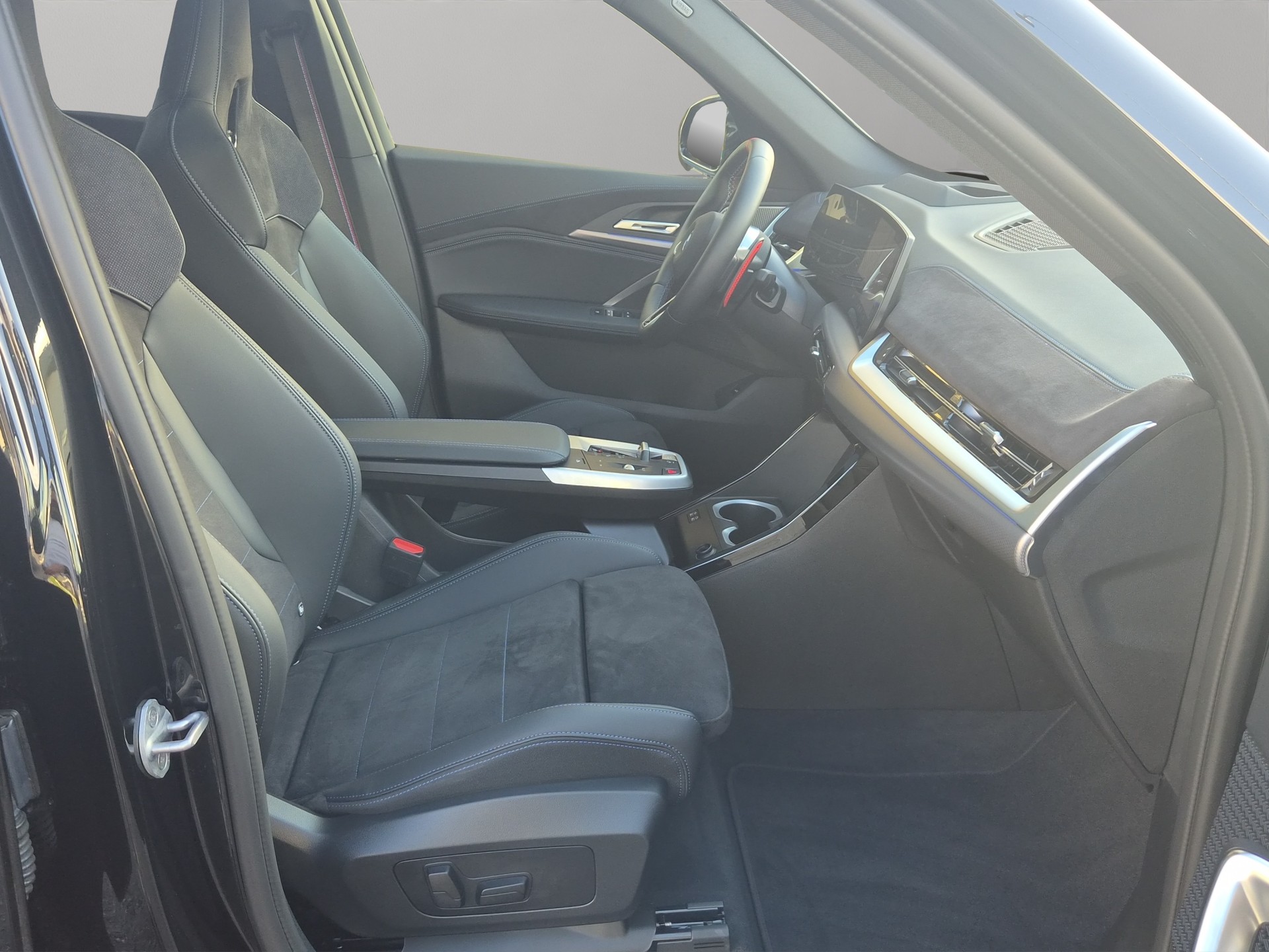 BMW X1 xDrive M35i-image-20