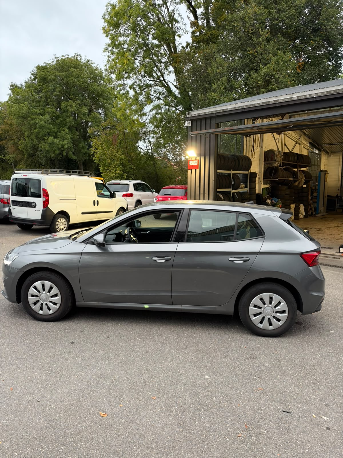 SKODA Fabia 1.0 MPI Active-image-11