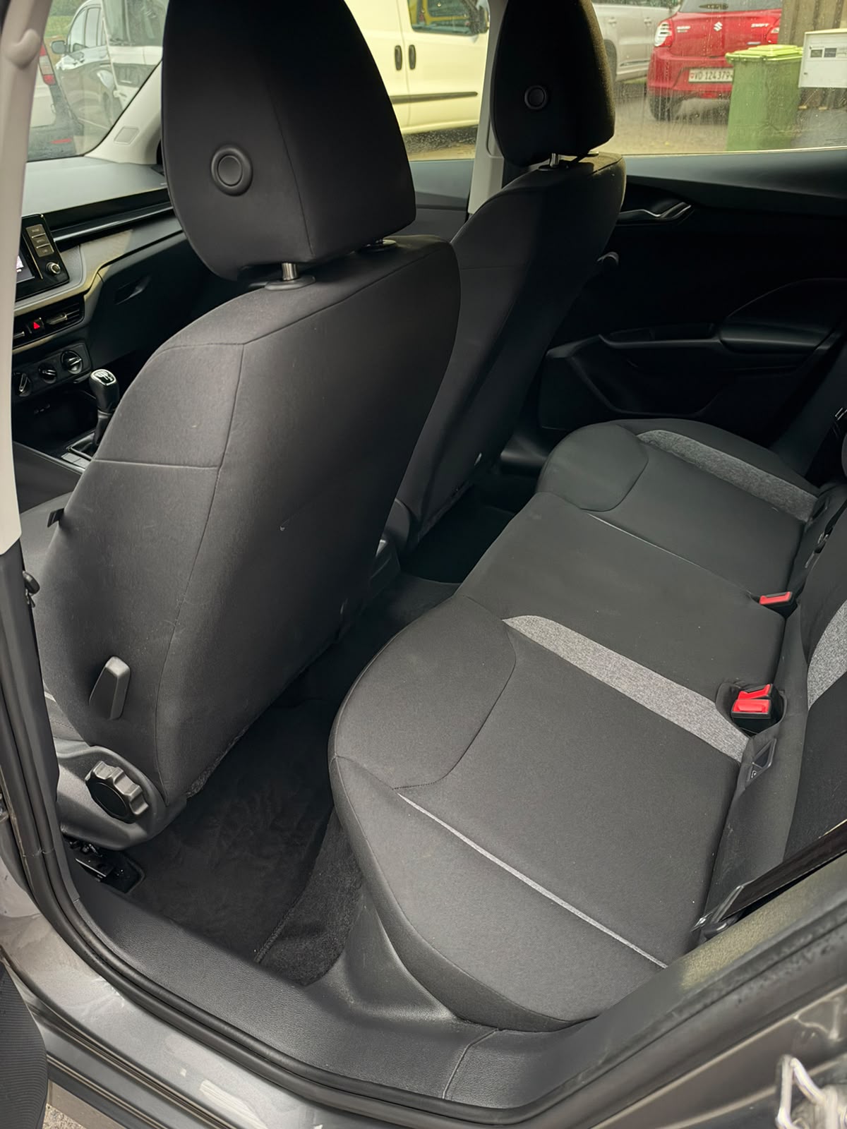 SKODA Fabia 1.0 MPI Active-image-6