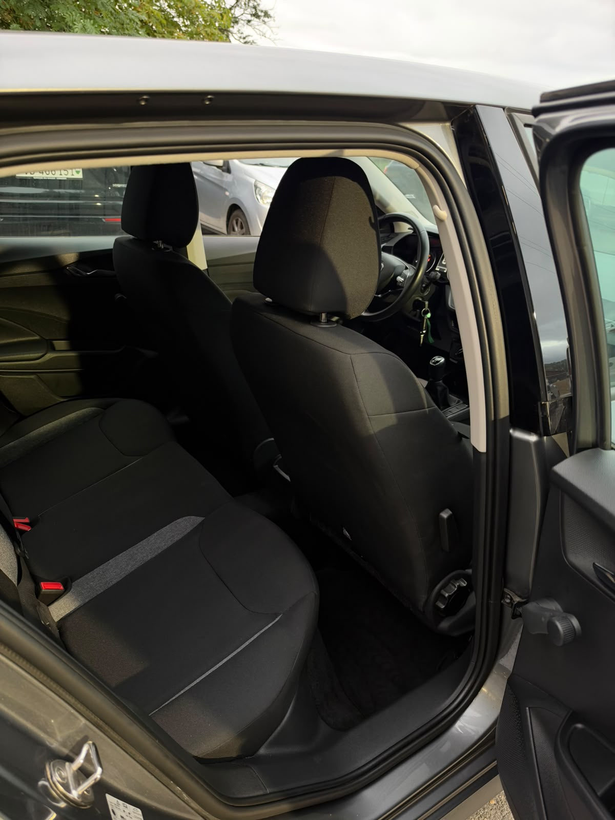 SKODA Fabia 1.0 MPI Active-image-3