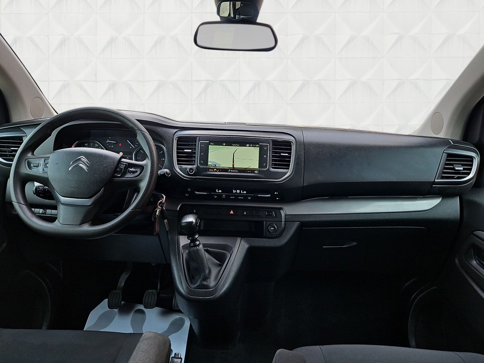 CITROEN Spacetourer 2.0 BlueHDi Feel XS-image-9