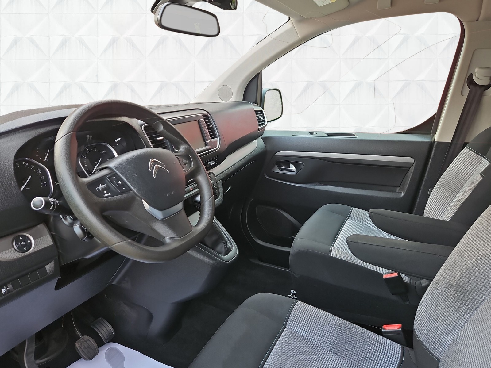 CITROEN Spacetourer 2.0 BlueHDi Feel XS-image-8
