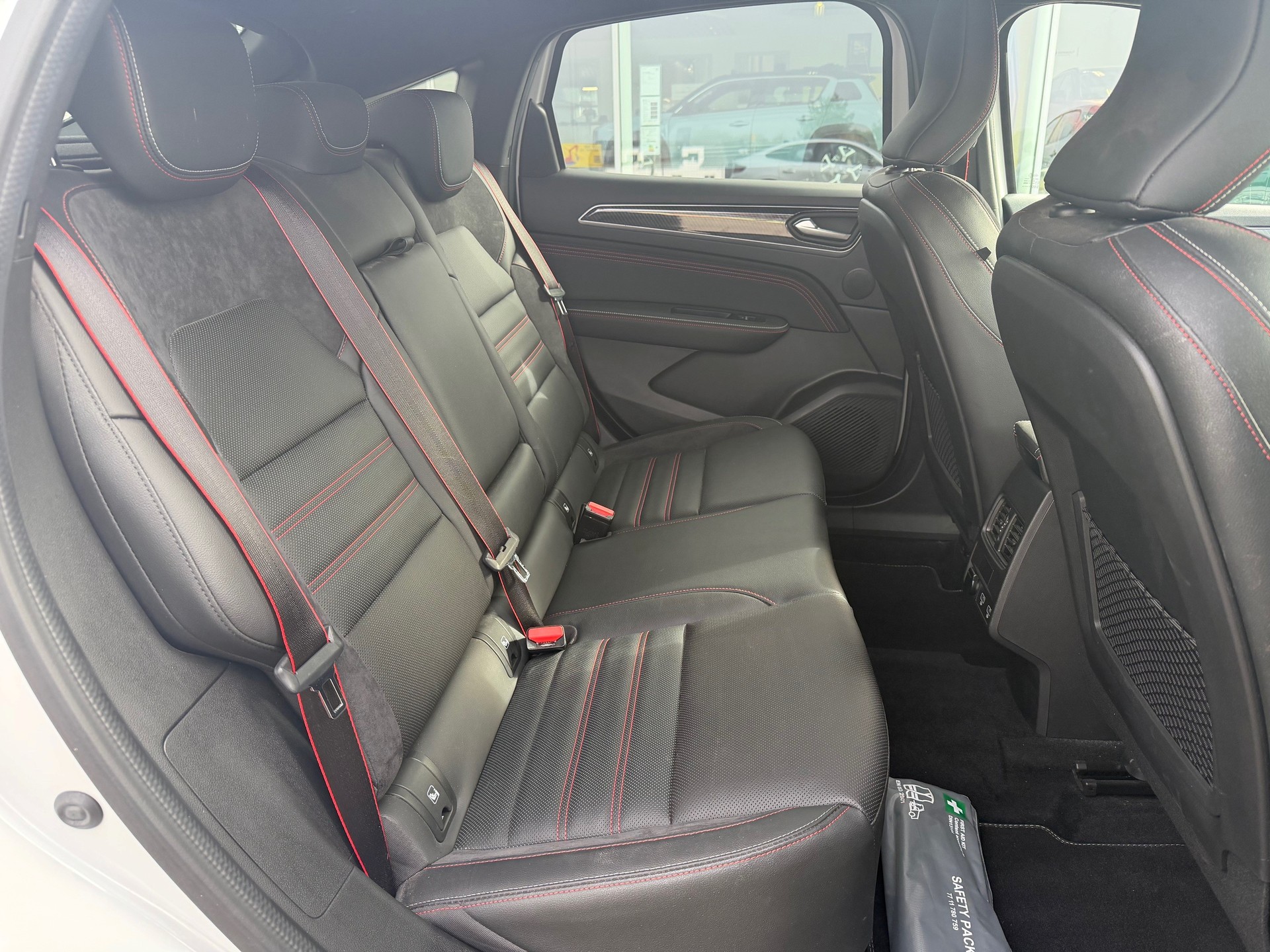 RENAULT Arkana 1.6 E-Tech R.S.Line-image-12