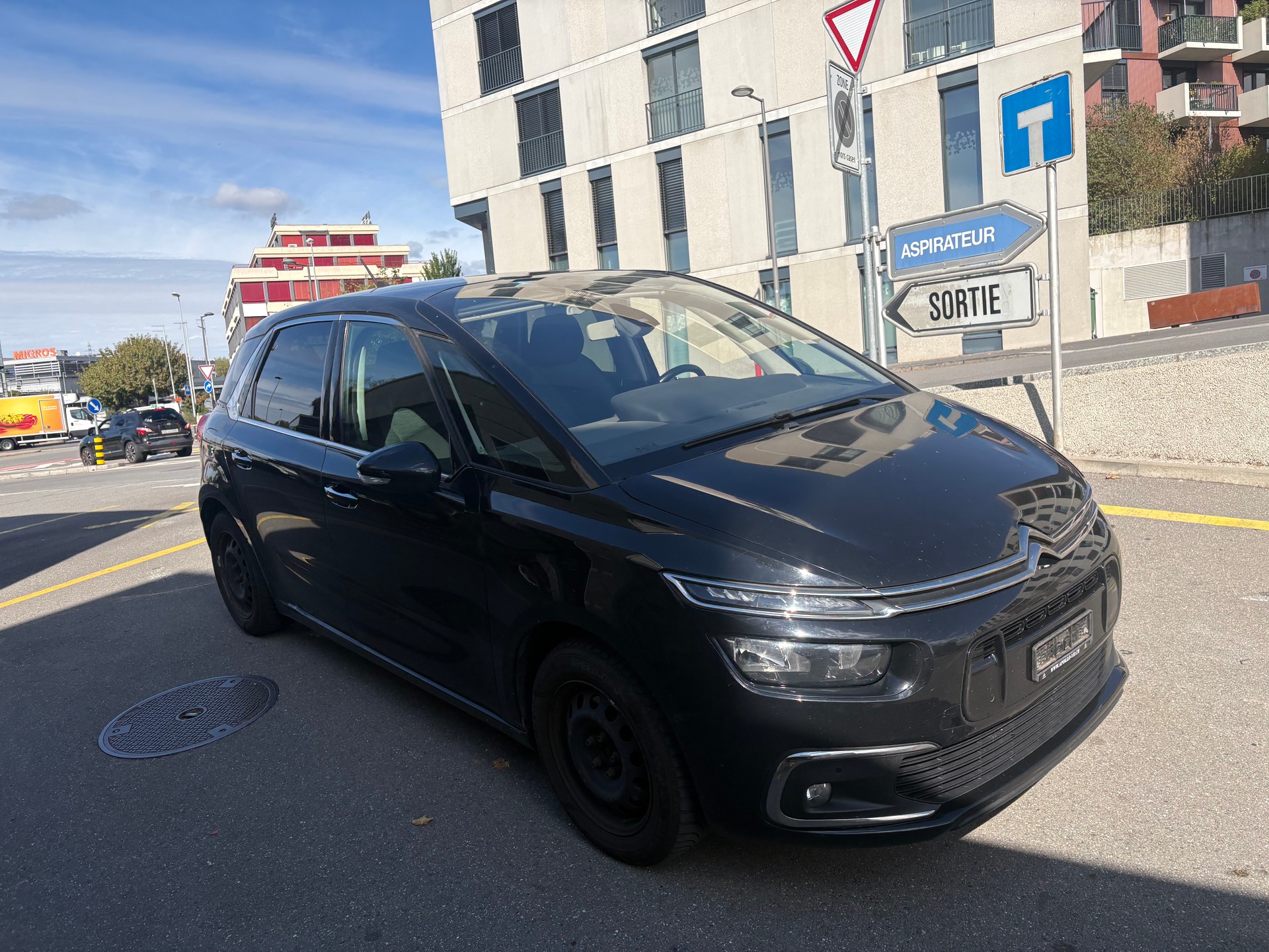 CITROEN C4 Picasso 1.6i 16V THP Shine EAT6-image-5