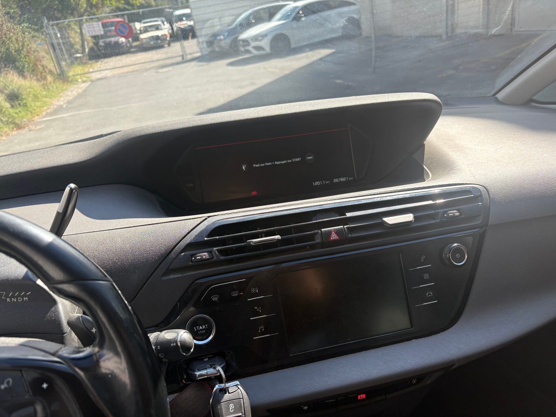 CITROEN C4 Picasso 1.6i 16V THP Shine EAT6-image-9