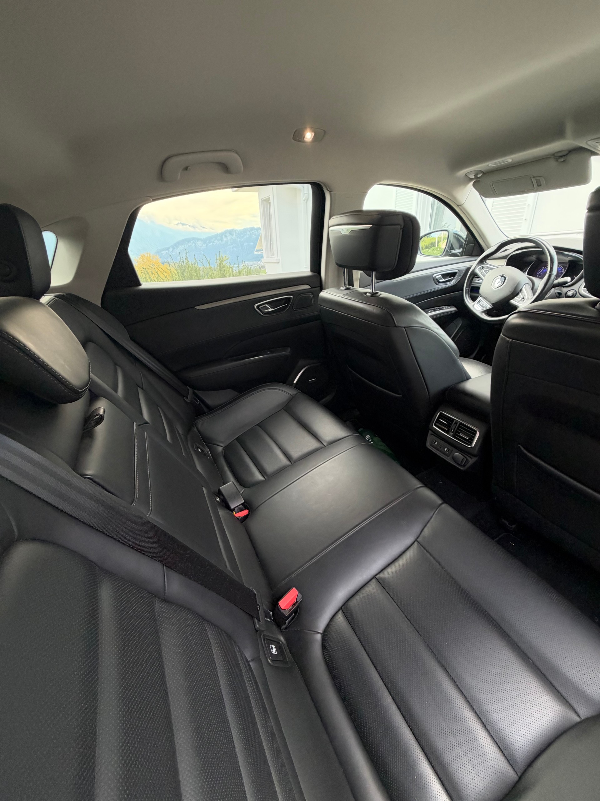 RENAULT 1.6 TCe Initiale-image-2