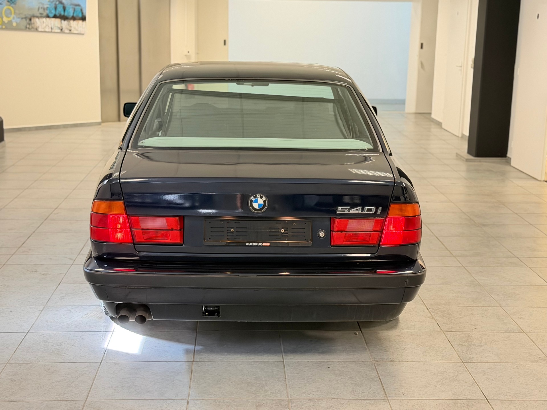 BMW 540i V8 A-image-14