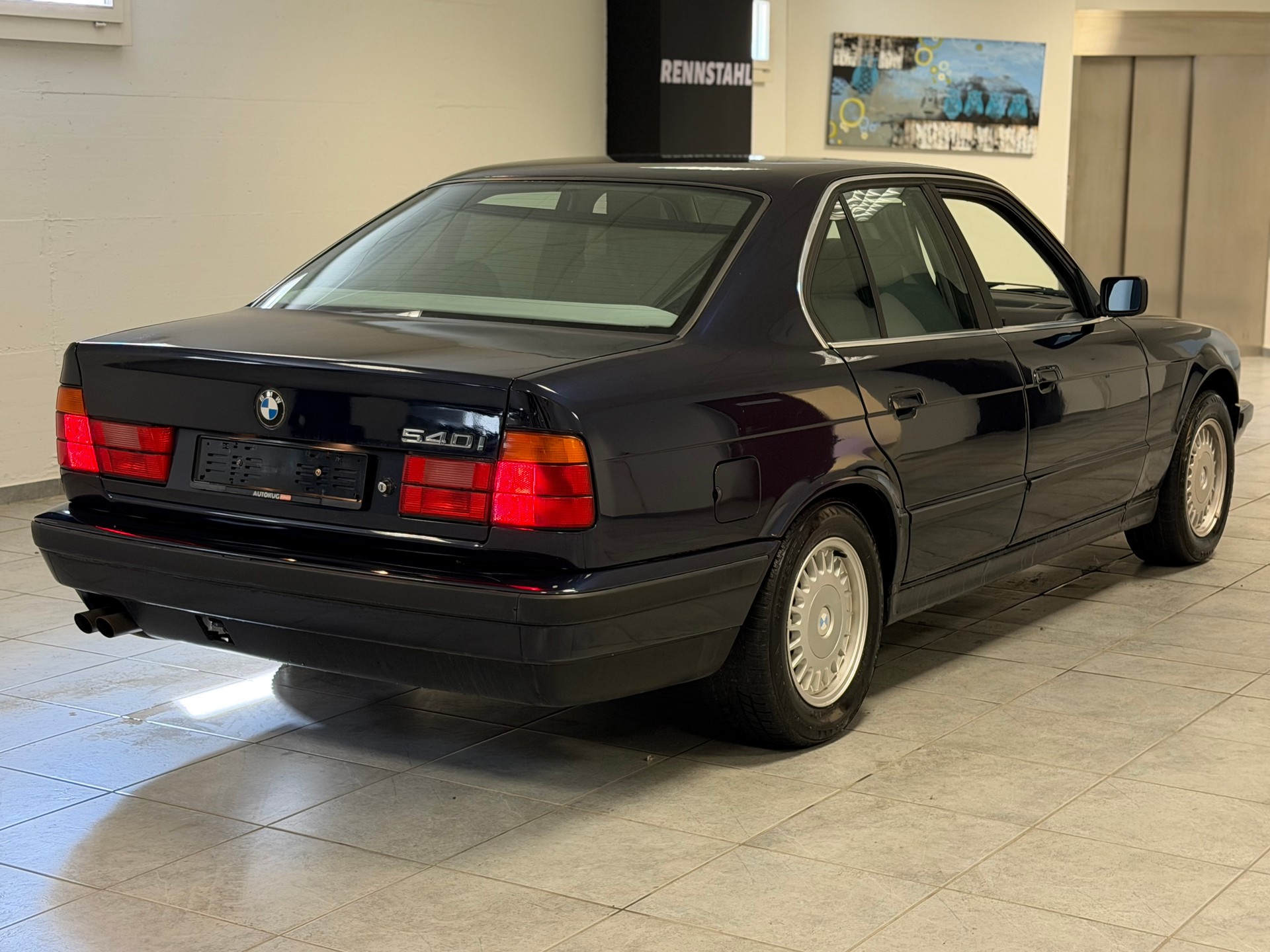 BMW 540i V8 A-image-13