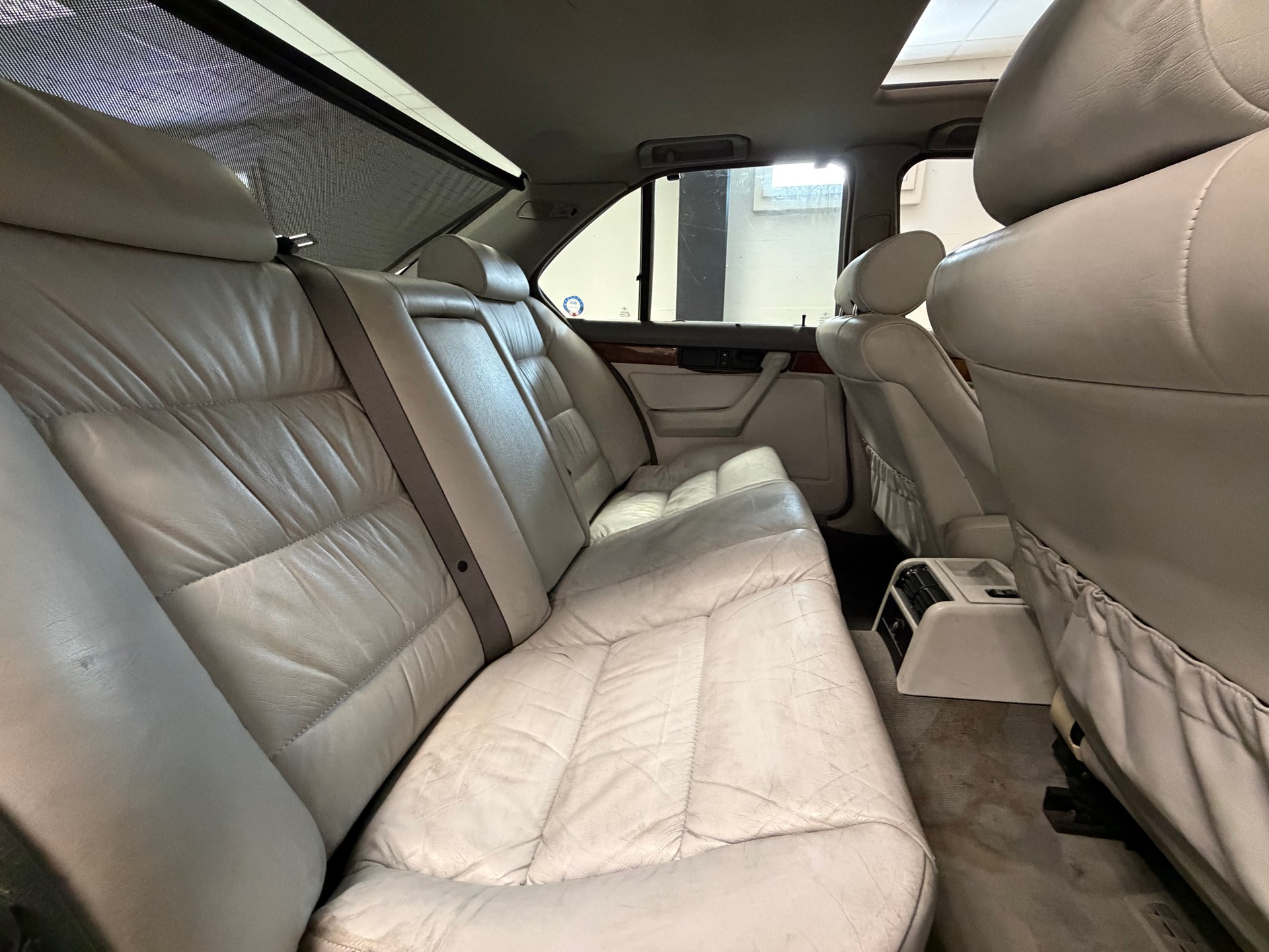 BMW 540i V8 A-image-27