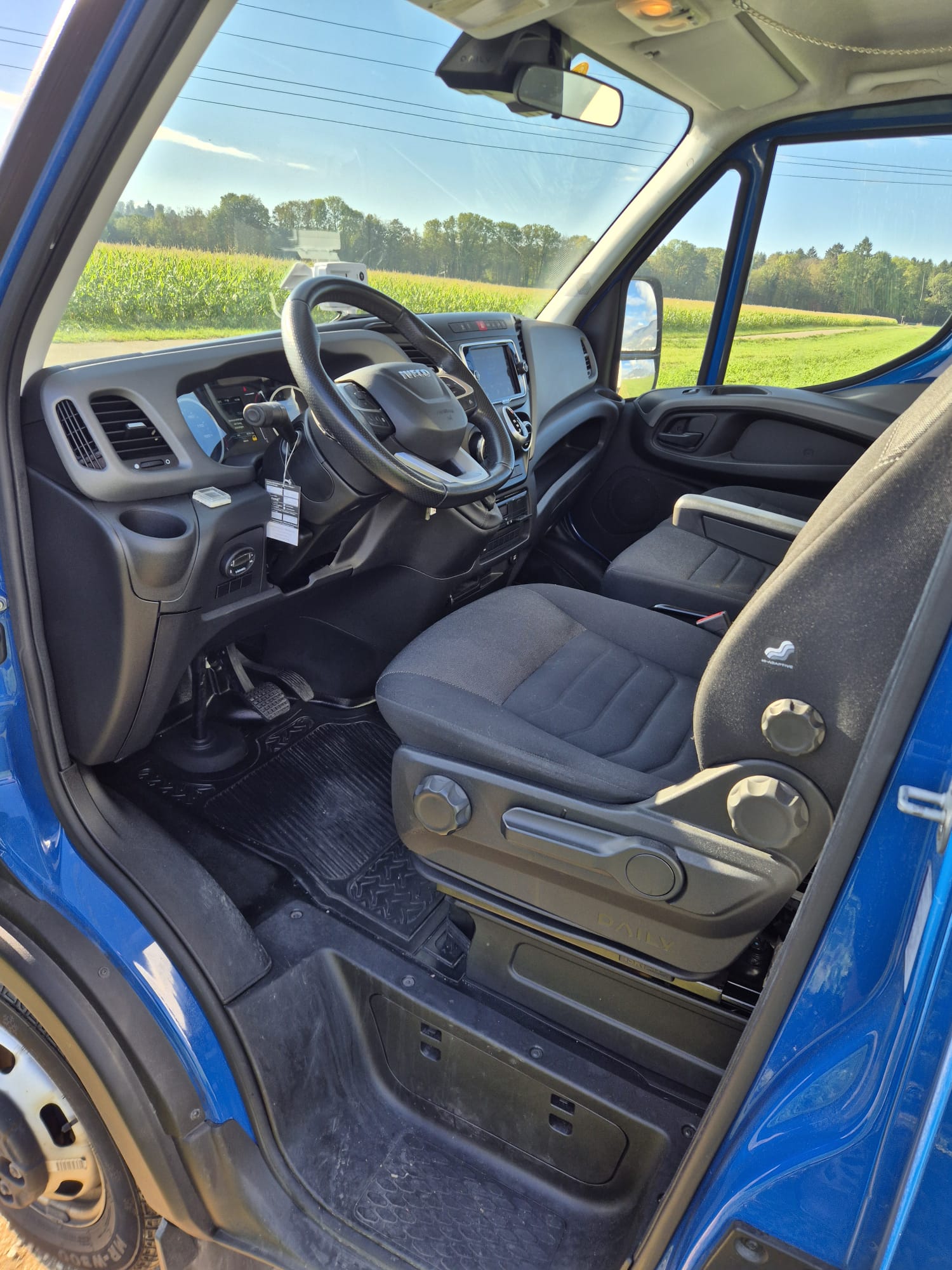IVECO Sattelschlepper-image-5