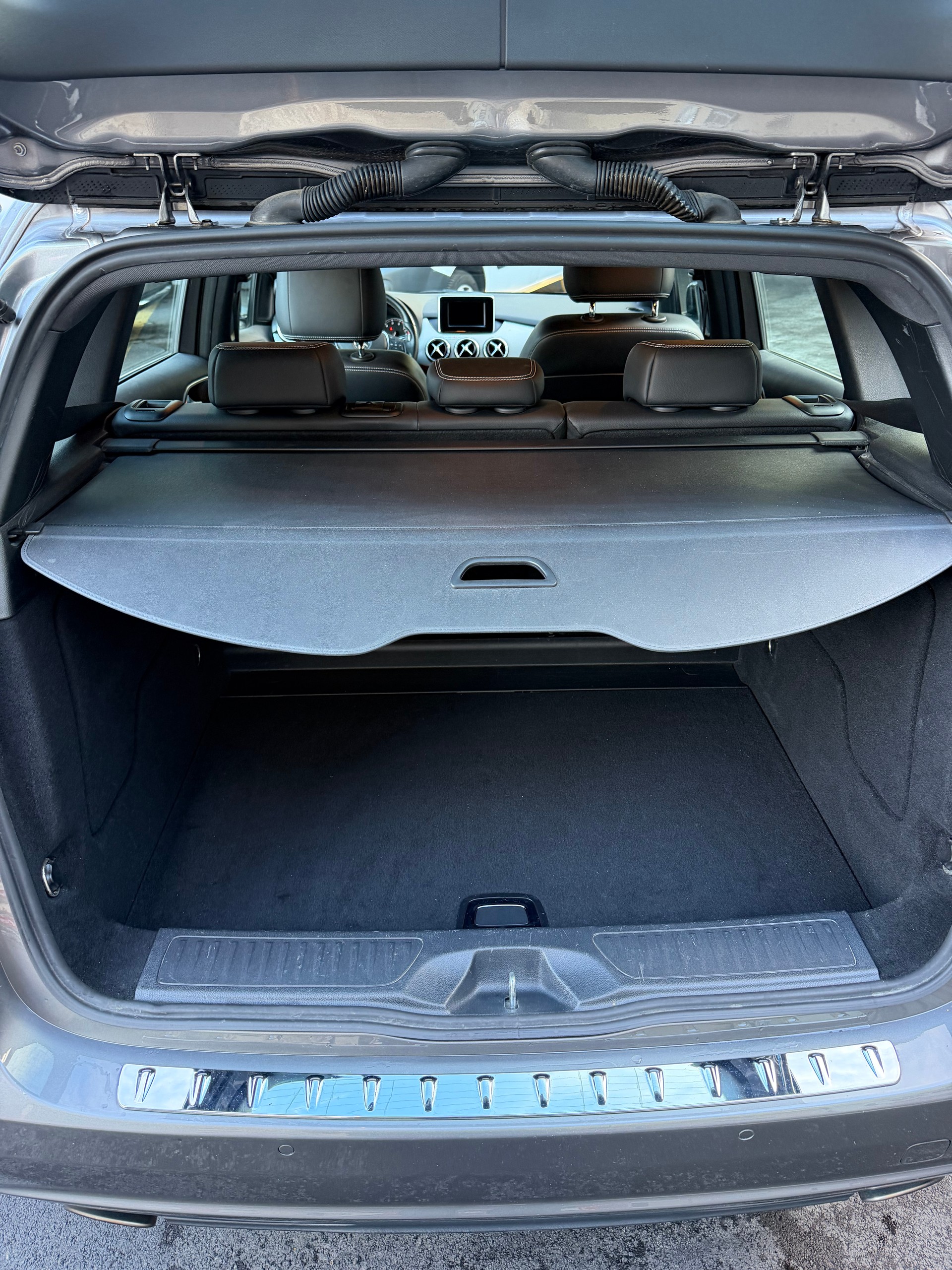 MERCEDES-BENZ B 180 7G-DCT-image-9