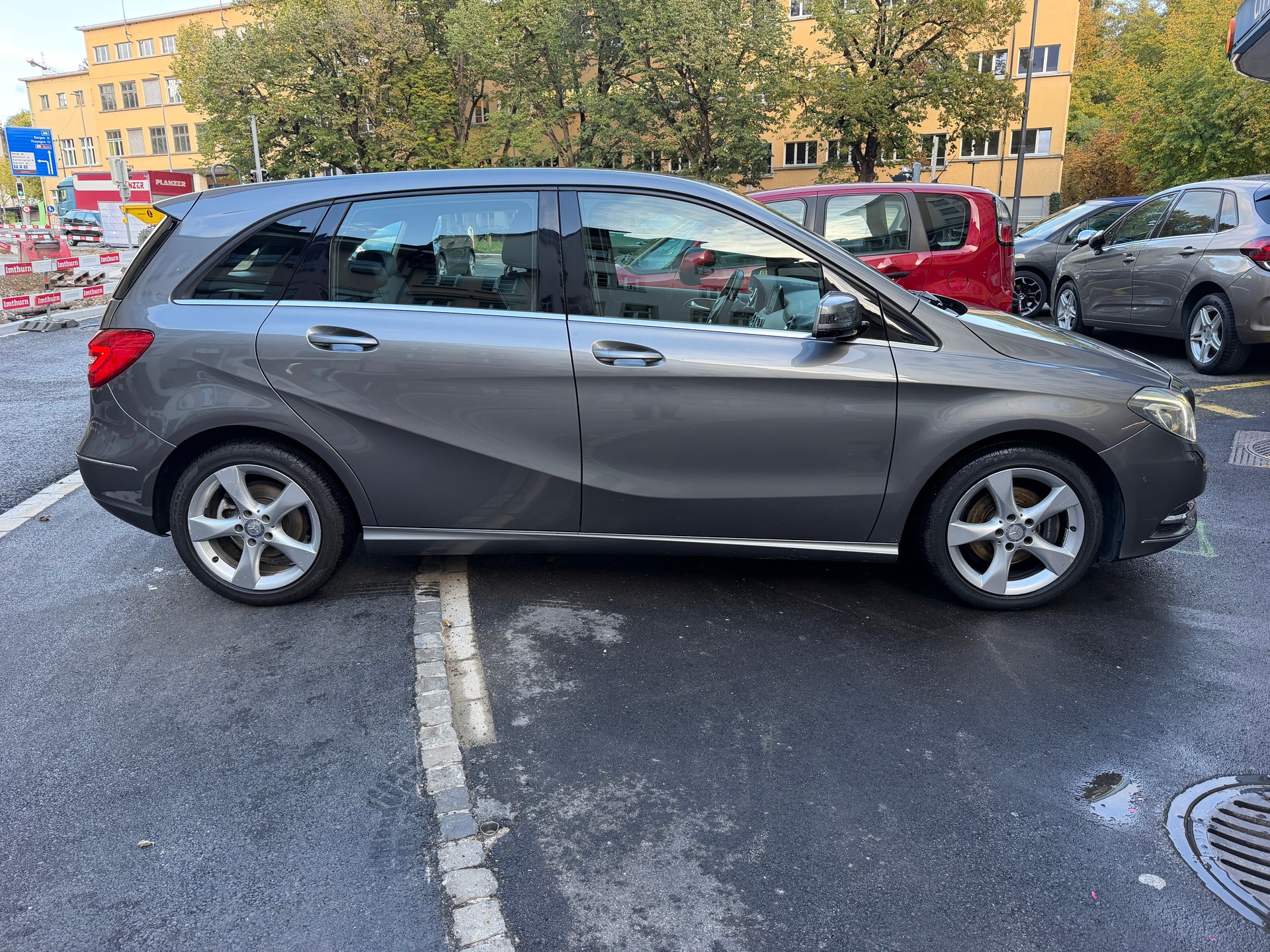 MERCEDES-BENZ B 180 7G-DCT-image-5