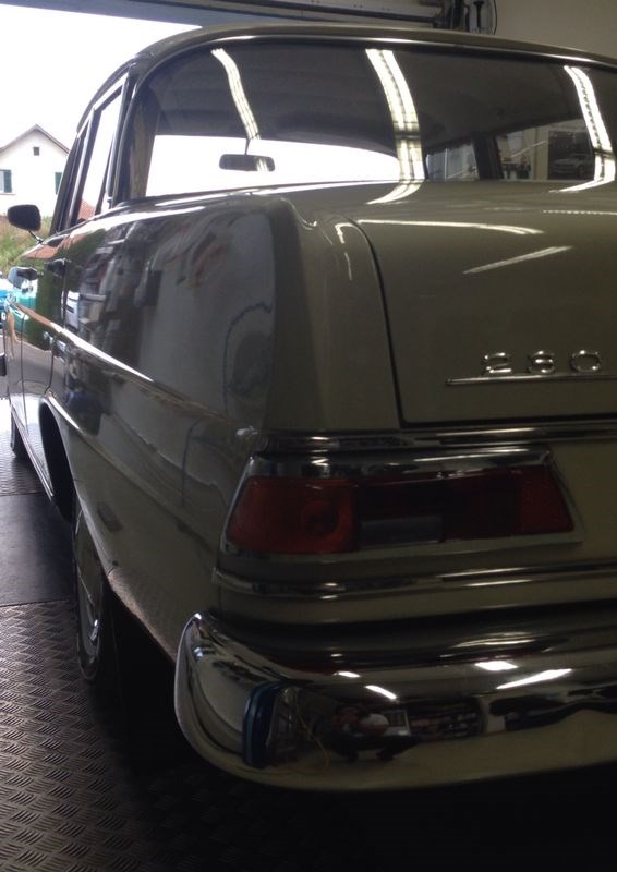 MERCEDES-BENZ 230 Kleine Heckflosse-image-2