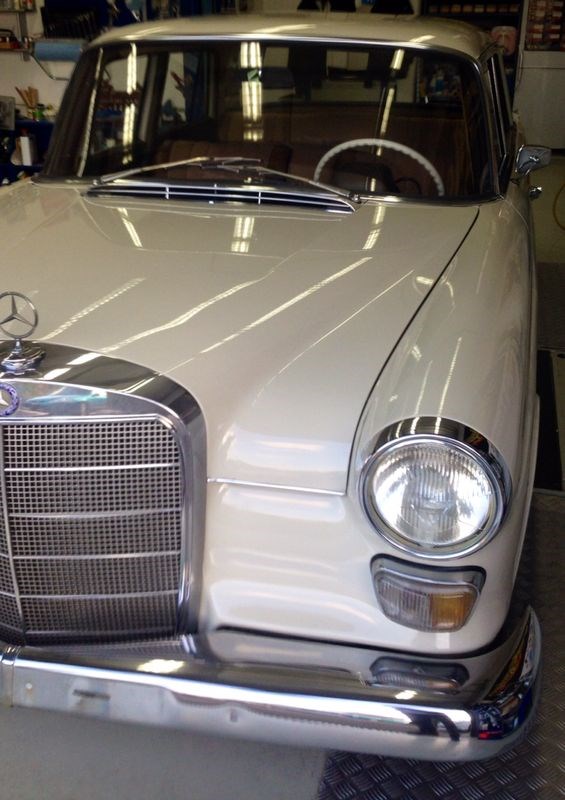 MERCEDES-BENZ 230 Kleine Heckflosse-image-3