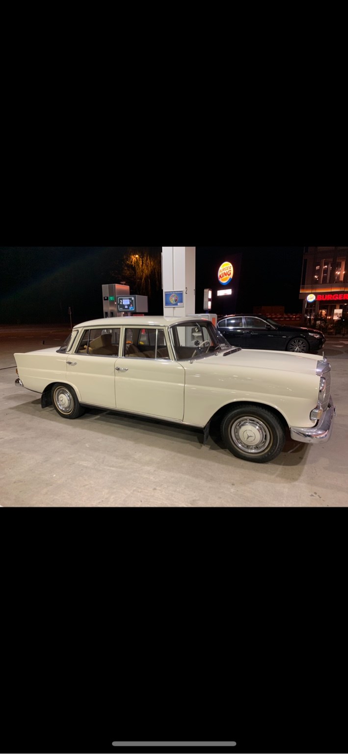MERCEDES-BENZ 230 Kleine Heckflosse-image-9