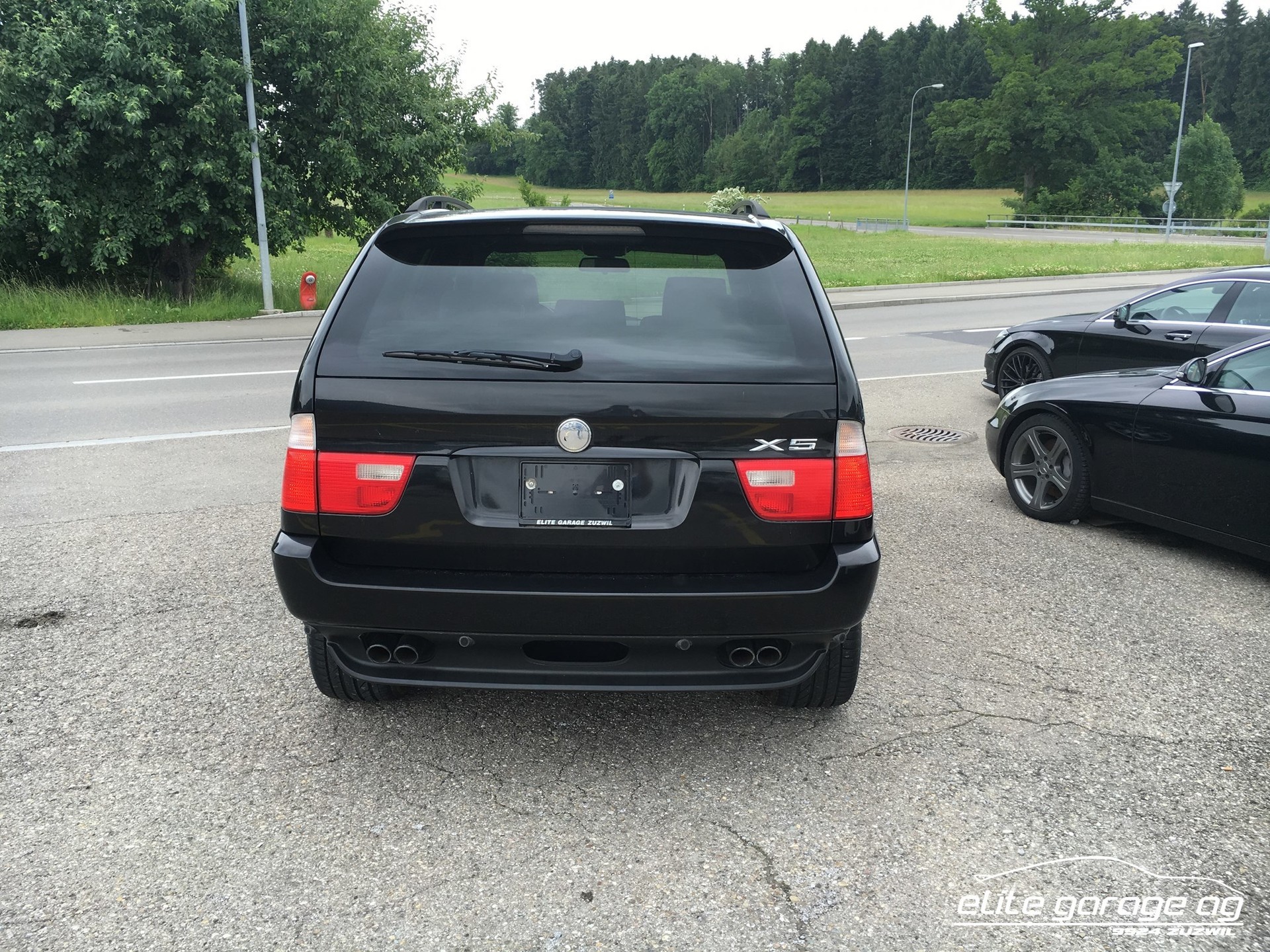 BMW X5 4.4i-image-5