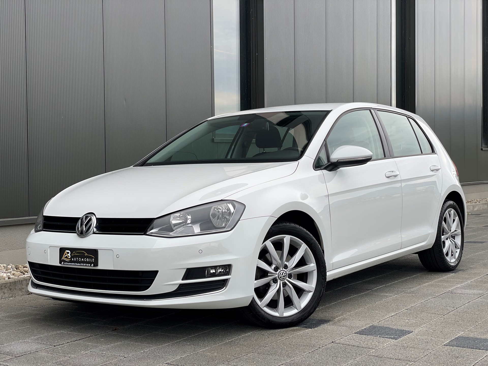 VW GOLF-image-5