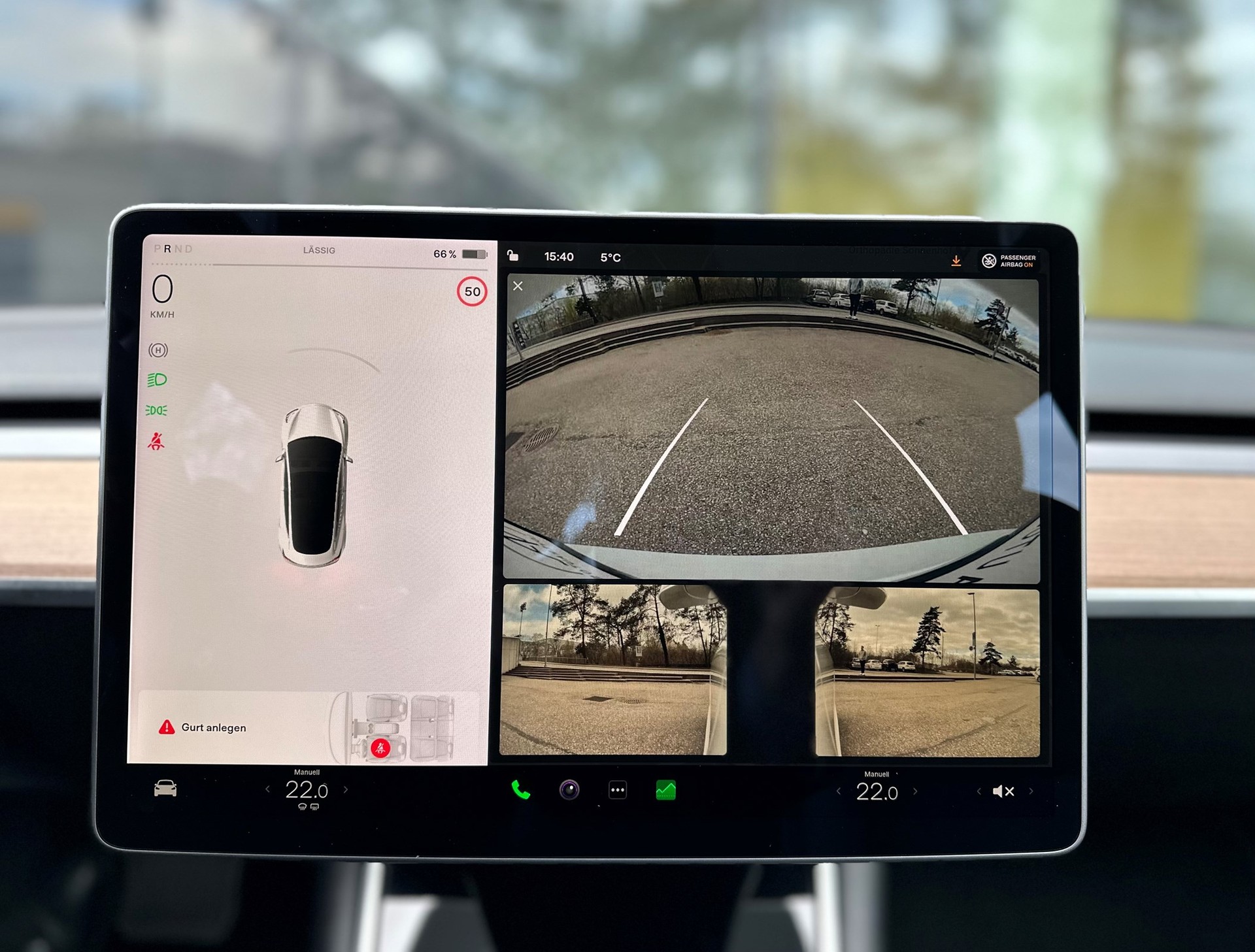TESLA Model 3-image-12