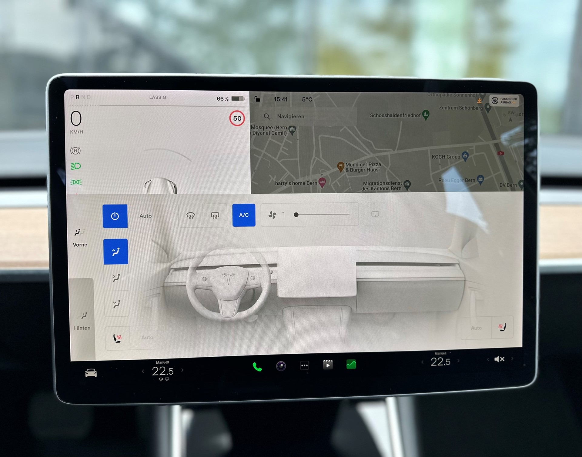 TESLA Model 3-image-14