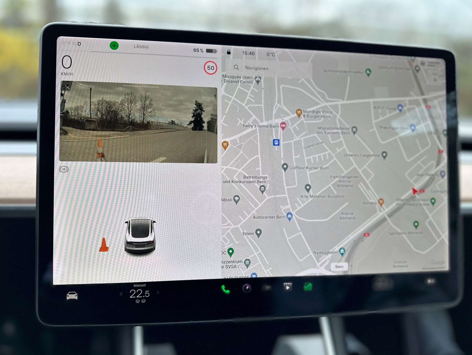 TESLA Model 3-image-15