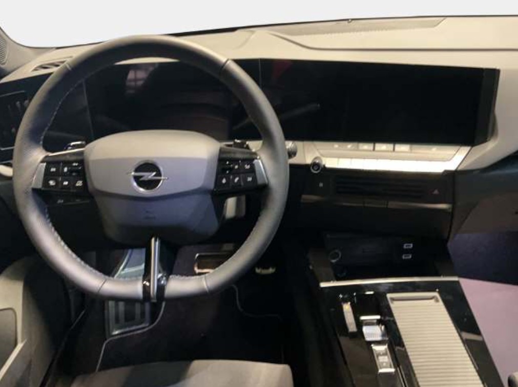 OPEL Astra Sports Tourer 1.2i Turbo Swiss Plus A-showroom-element-3
