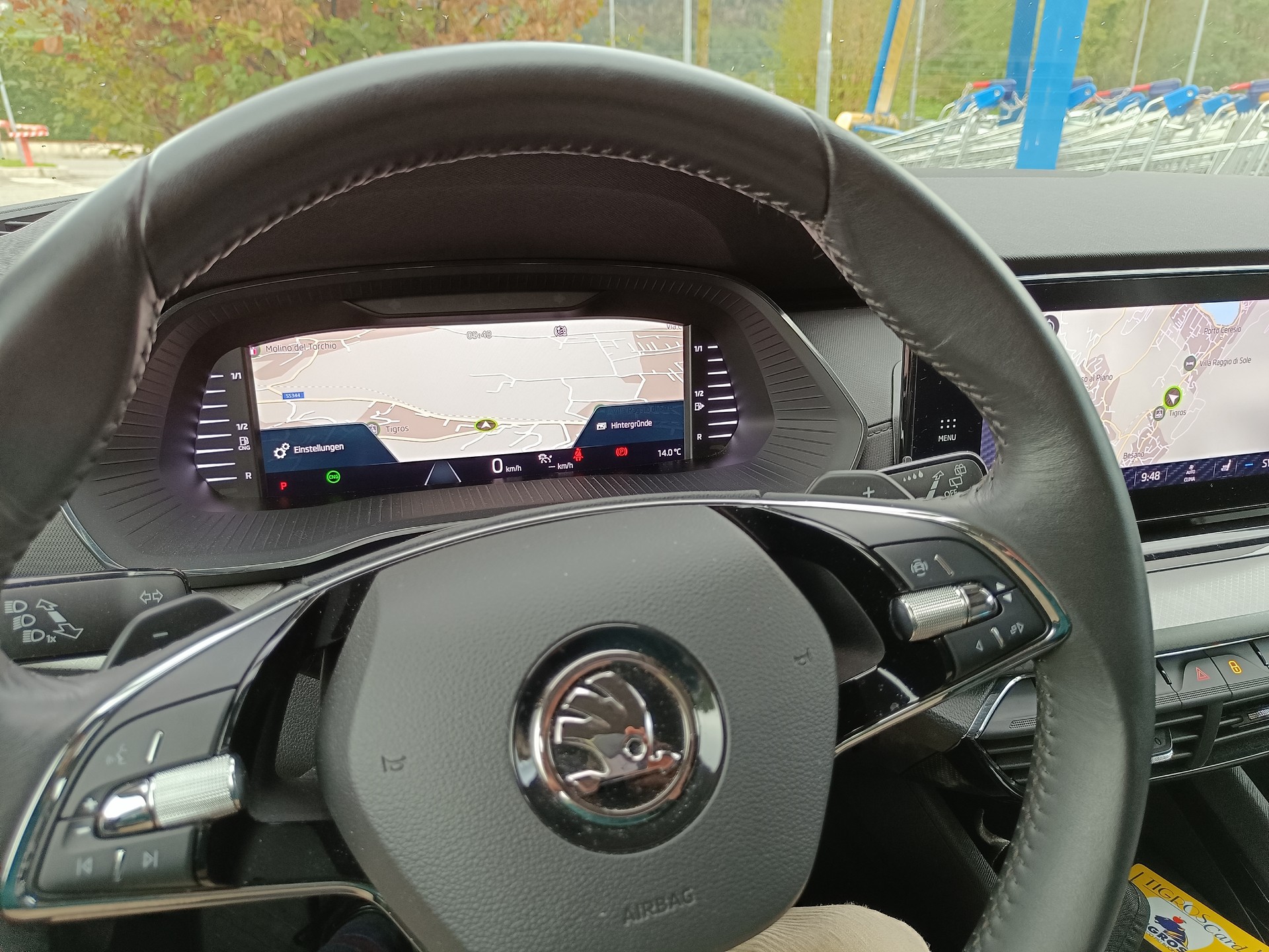 SKODA Octavia Combi 1.5 TSI G-Tec DSG Style-image-12