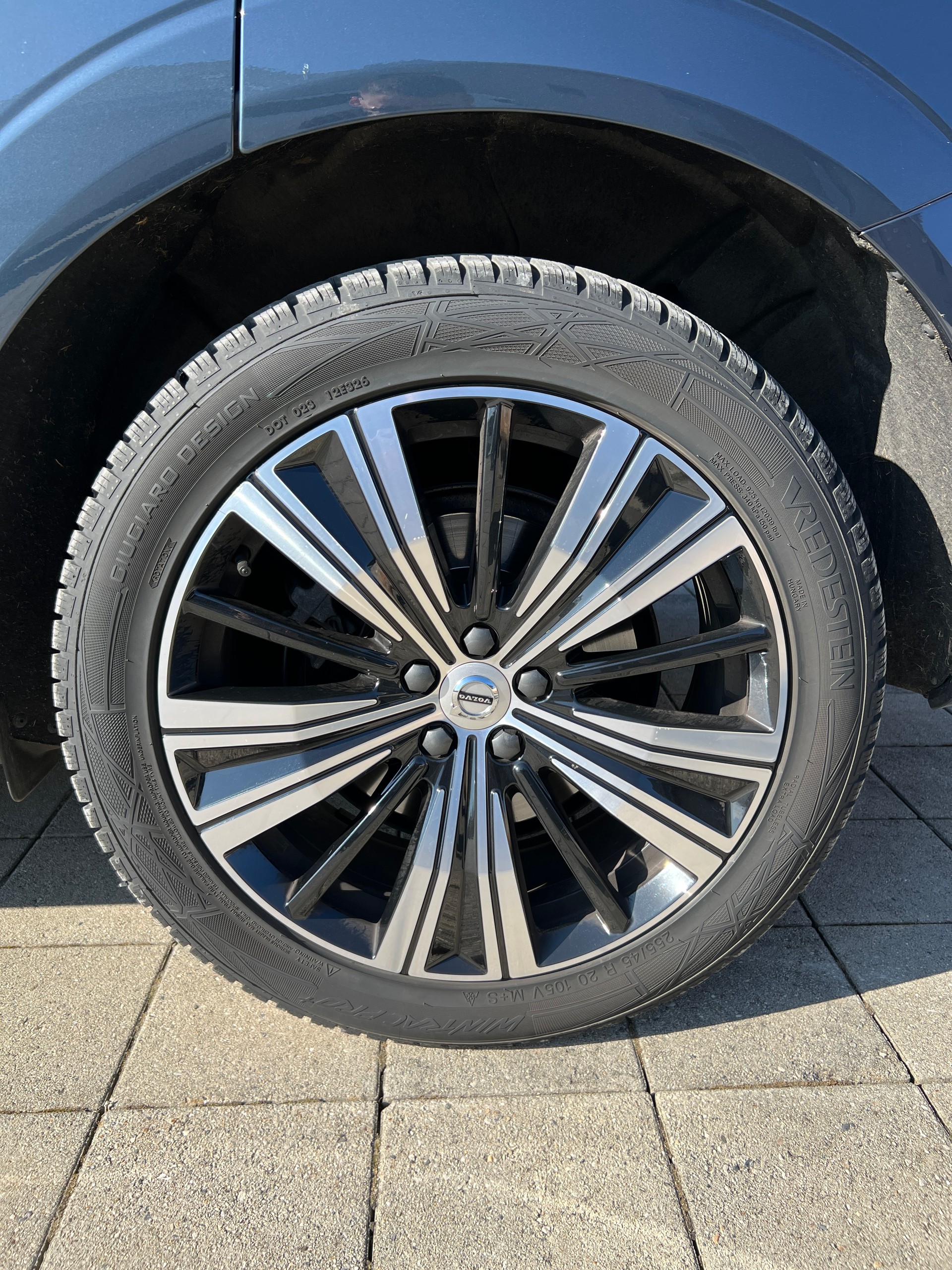 VOLVO XC60 B4 Diesel Mild Hybrid AWD Ultimate Bright Geartronic-image-12